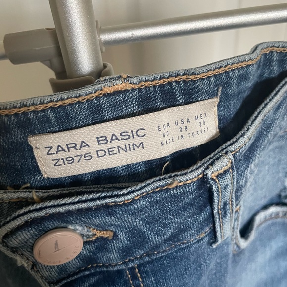 Z1975 Zara Basic Dept Denim Jeans - Picture 2 of 3